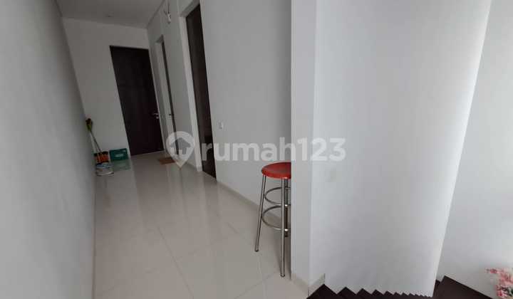 House for Sale, Permata Jingga 2