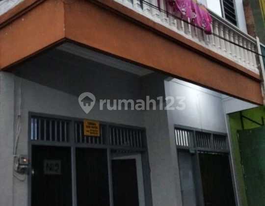 Rent to Own, Tlogomas St.