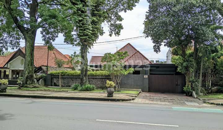 Rumah Sewa, Jl. Besar Ijen (DW) 2