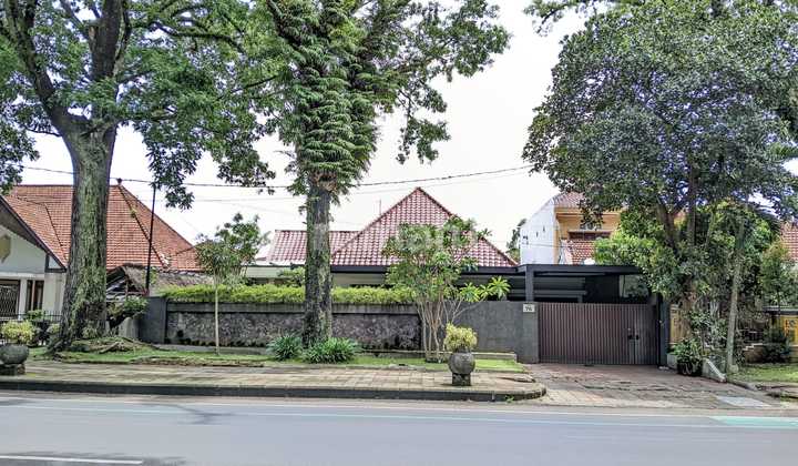 Rumah Sewa, Jl. Besar Ijen (DW)