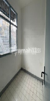 Disewakan Rumah Kosambi Baru 8x16.5 Siap Huni Bagus 2