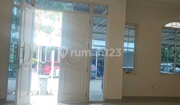 Disewakan Rumah Green Lake City Cluster West Europe