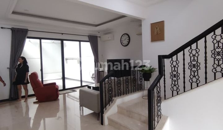 At Jadeite Residence BSD, a Nice Semi-Furnished House 2