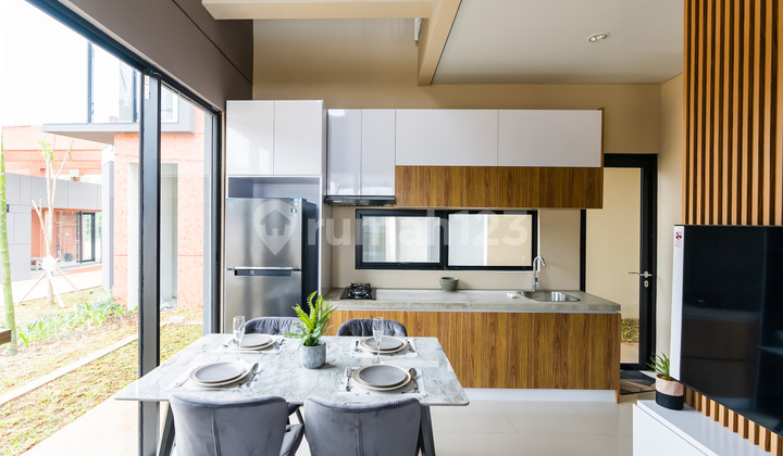 Rumah 2 Lantai Lokasi Strategis 3 Menit Ke Stasiun Jatake Dan 10 Menit Exit Tol Legok Mepet Bsd