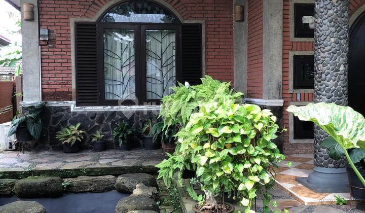 Rumah Rumah Sawangan Depok Lingkungan Asri Besar Kolam Renang Cocok Dijadikan Kos Kosan Bagus Lokasi Strategis SHM 2