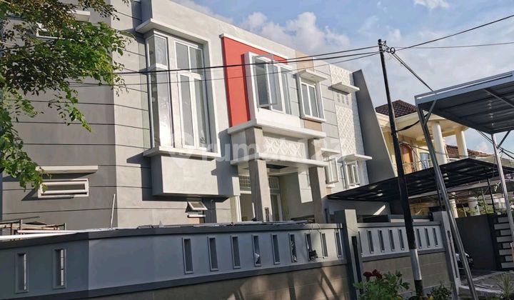 Rumah Furnished Cakep Banget di Perumahan Griya Permata Siap Huni Rumah Furnished Cakep Banget di Perumahan Griya Permata Siap Huni