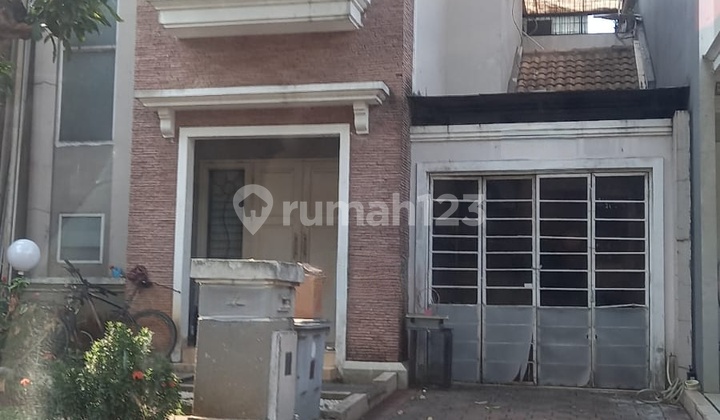 Two-Story House in Gading Serpong Area Near Schools and Culinary Spots, Nice House at Summarecon Mall Serpong, Gading Serpong Boulevard Street, Pakulonan Barat, Kelapa Dua, Tangerang, Banten, Indonesia, 15810, Gading Serpong SHM