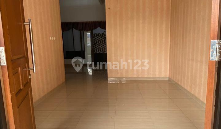 Nusa Loka Roadside Commercial House 2