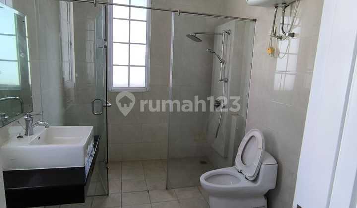 Disewakan Rumah Rapi De Park Bsd 2