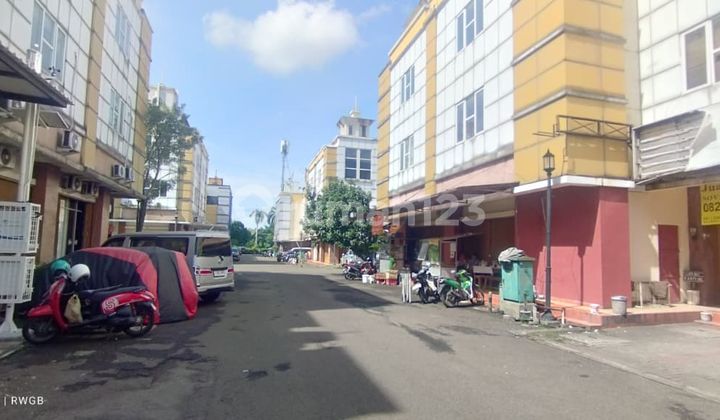 Only 2M, rare opportunity, can check next door, fast sale, Golden Boulevard shop house BSD City.