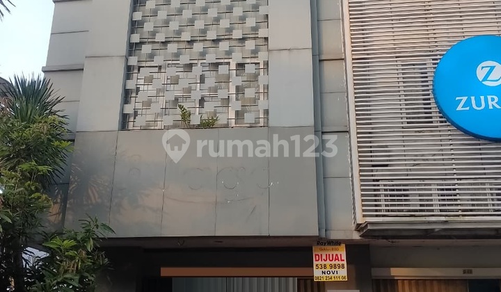 For Sale, Very Strategic Shop House Location on Boulevard 5M towards Pahlawan Seribu Street, Hook Position, Golden Boulevard Shop House in BSD City.
