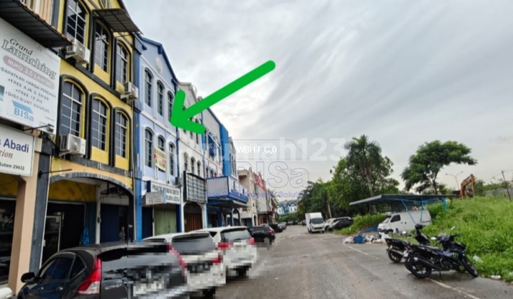 Dijual Ruko 3 Lt Semi Furnish Di Komplek Tanah Mas Sungai Panas Batam Ruko di Ruko Tanah Mas, Jl. Laksamana Bintan, Sungai Panas, Batam Kota, Kota Batam, Kepulauan Riau, Indonesia, 29433, Sei Panas 106.0 m² Semi Furnished HGB