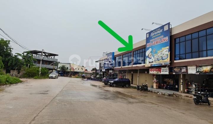 Warehouse for Rent 3.25 Floors in Golden City Residence 2 Bengkong Batam, Shophouse in Golden City Block Salmon, Tanjung Buntung, Bengkong, Batam City, Riau Islands, 29432, Bengkong 90.0 m² Unfurnished HGB