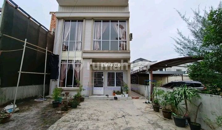 Rumah Mewah 2 Lantai 1