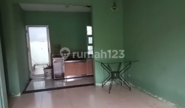 Rumah di Komplek Taman Ubud Lippo Karawaci. Tangerang 2