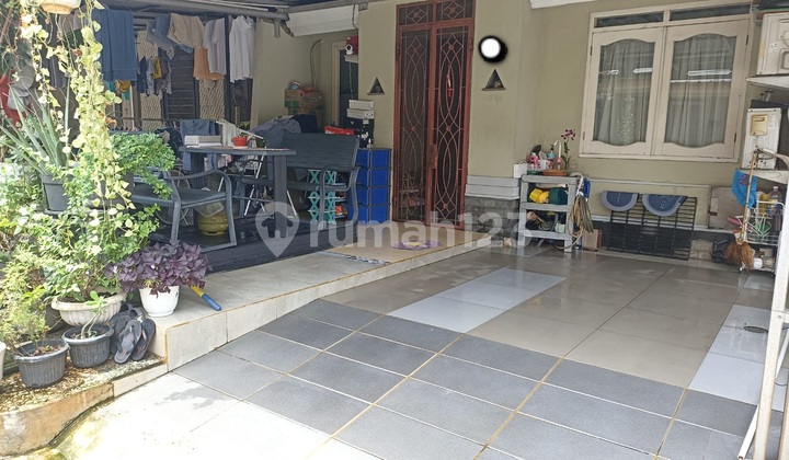 Ubud Garden Street, Lippo Karawaci Village. Tangerang.