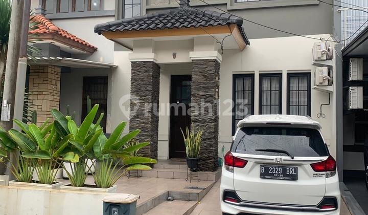 Rumah 2.Lantai Kondisi Siap Huni di Lippo Karawaci. 2
