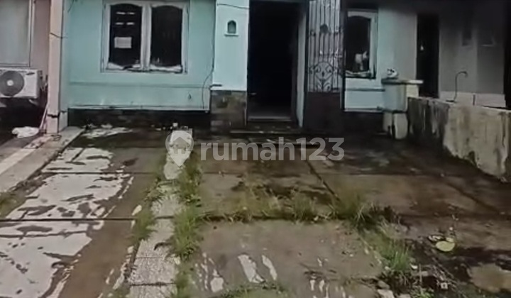 Rumah di Komplek Taman Ubud Lippo Karawaci. Tangerang Rumah di Komplek Taman Ubud Lippo Karawaci. Tangerang