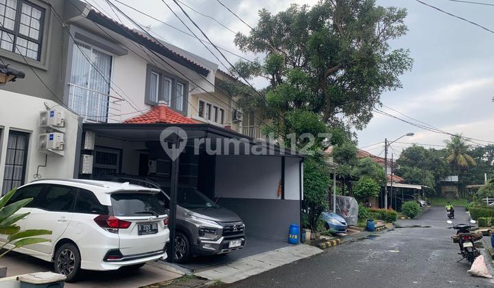 Rumah 2.Lantai Kondisi Siap Huni di Lippo Karawaci. Rumah 2.Lantai Kondisi Siap Huni di Lippo Karawaci.