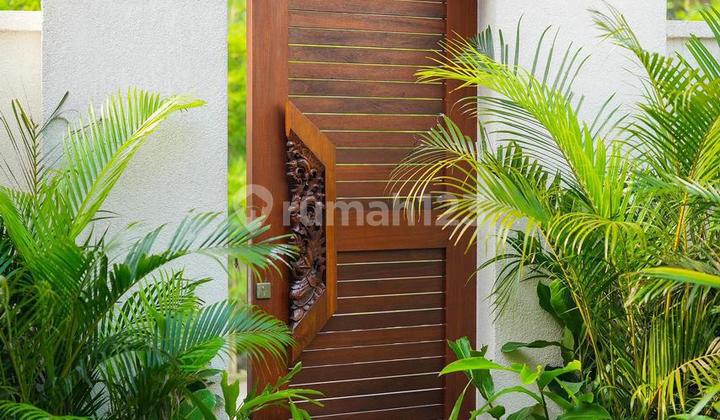 Dijual Vila Mewah Lengkap Furnitur dengan Sistem Satu Gerbang