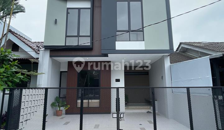 For Sale 2-Story House in BSD Ready to Occupy Negotiable Price