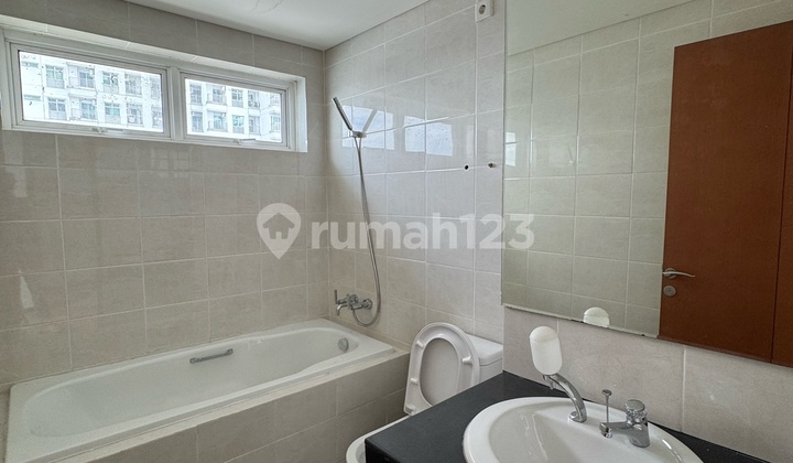 Dijual Apartment Condominium Greenbay Puit Sea View Bagus 2