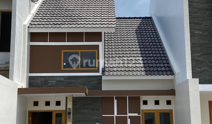 Jualan Rumah Di.kawasan.premium.lokasi.sangat Strategis di Gentan Solo