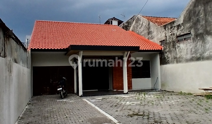 Sewa Rumah Lokasi Strategis di Pusat Kota Solo Sewa Rumah Lokasi Strategis di Pusat Kota Solo