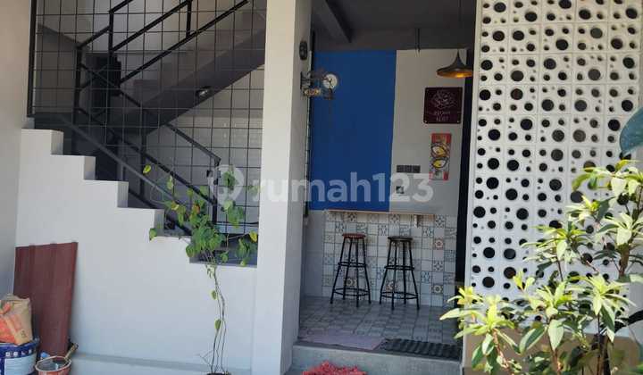 Strategic Location 2-Story Boarding House Near Solo DPRD Office