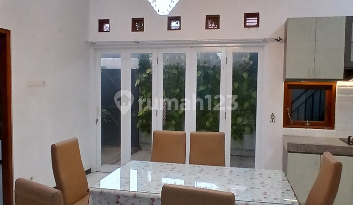 Jualan Rumah Lokasi Strategis Deket Pusat Belanja Gentan Solo 2
