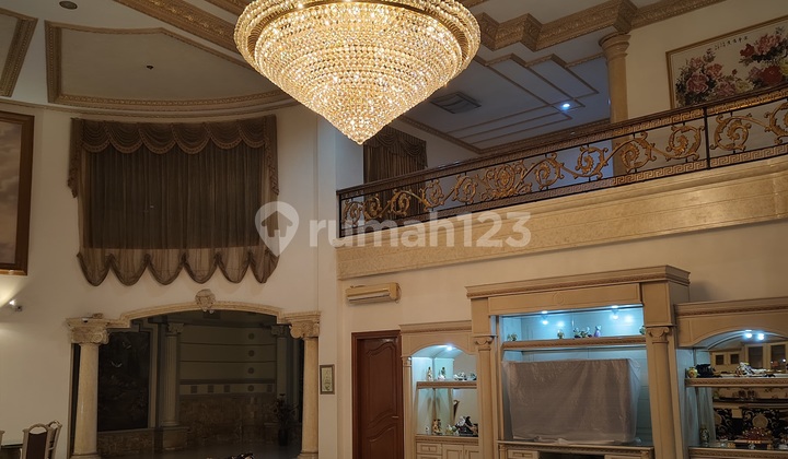 Rumah Mewah 2 Lantai Lokasi Strategis Di Pusat Kota Solo Baru Rumah Mewah 2 Lantai Lokasi Strategis Di Pusat Kota Solo Baru