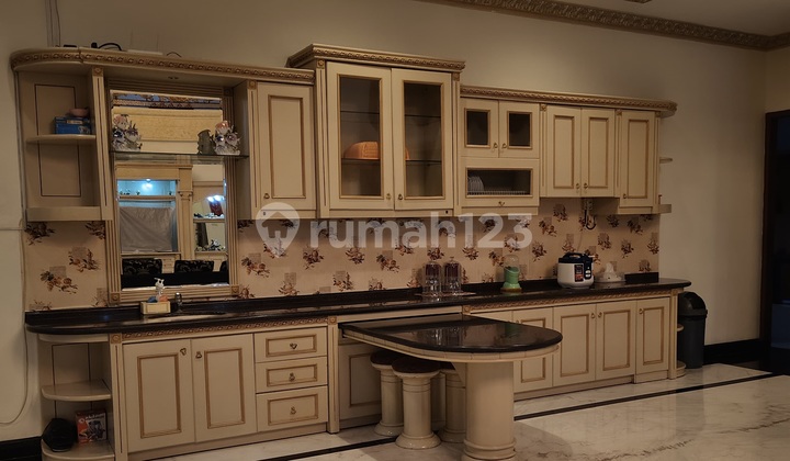 2-Story House. Strategic Location in the Center of Solo Baru City. 2