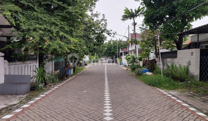 For Sale House in South Tenggilis Mejoyo 2