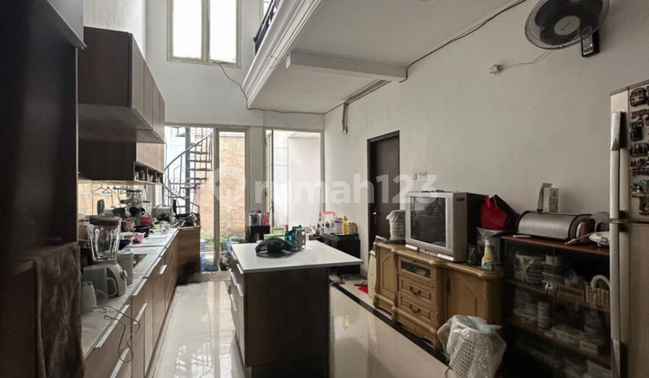 Sell Luxury House Zero Main Road Manyar 2