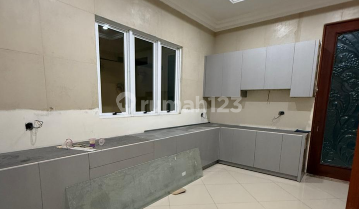 Rumah Baru Mewah di Graha Famili Blok Ss, Surabaya Barat 2