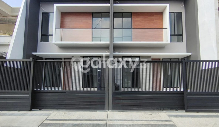 Rumah Baru Gress Baruk Utara Mewah Kenjeran Pakuwon City