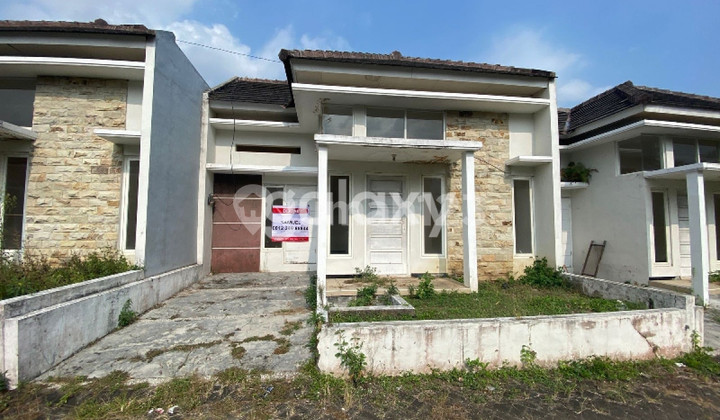 De Family Mulyorejo Type 36 GMK00461b 1