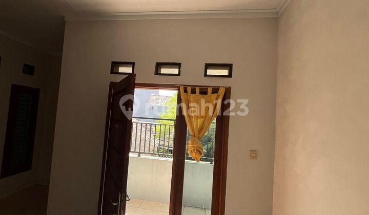 Rumah 2 Lantai Di Bawah Harga Pasaran dekat Stasiun 2