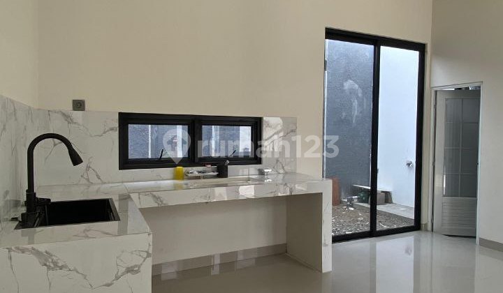 Dijual Rumah Baru 2 Lantai Mewah Murah Strategis Bebas Banjir bisa KPR (Ak) Kota Bekasi 2