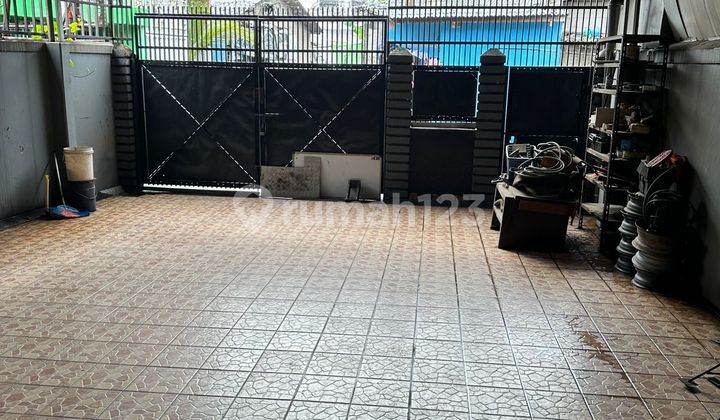 For Quick Sale House on Teluk Buyung Street, Marga Mulya, North Bekasi 2