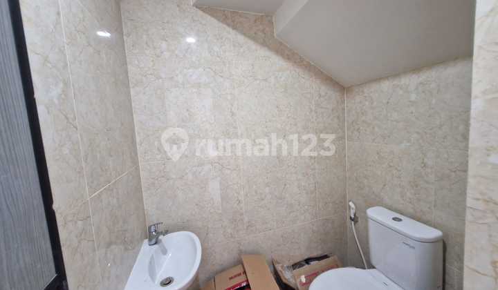 Rumah Baru Design Classic Modern Exclusive Hanya 3 Unit Di Cipinang Jakarta 2