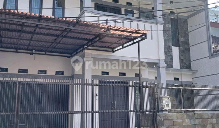 Rumah Asri 2 Lantai Di Masnaga Jakasampurna Bekasi Barat