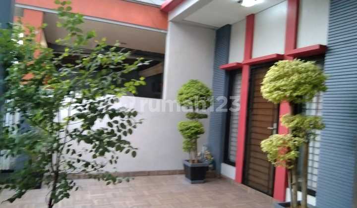 Dijual Cepat Rumah 2 Lantai Minimalis Siap Huni di Harapan Indah Bekasi 2