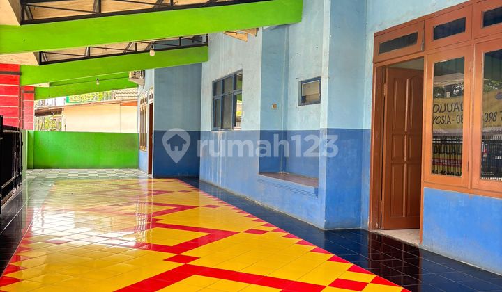 For Sale House by the Roadside in Bekasi City Suitable for Business 2