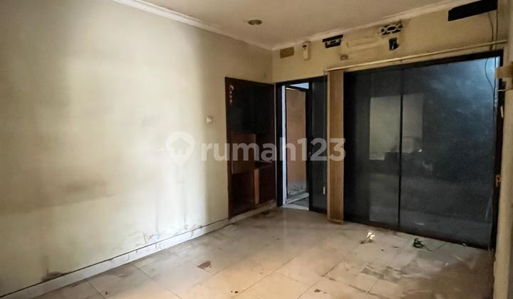 For Rent: Shop House on RM Said Street, Banjarsari, Central Solo City