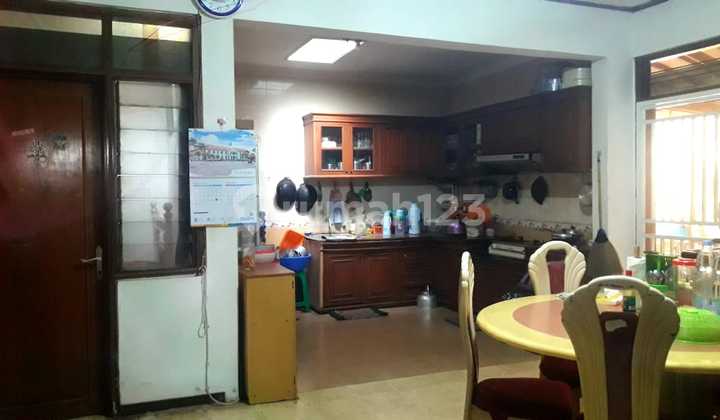 Luxury House for Sale with Large Land, Ready to Live In, Only 1 Minute to Manahan. 2