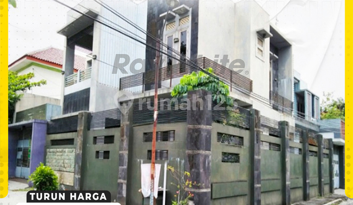 Rumah Mewah 2 Lantai Lokasi Premium di Kerten Tengah Kota Solo