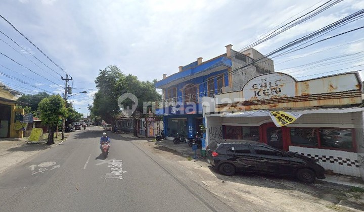 For Rent: House for Business on Jl Agus Salim, Purwosari, Laweyan. 2