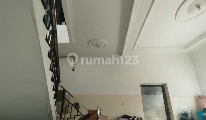 For Rent: Shop House in Downtown Solo, Jl Abdul Muis Jebres