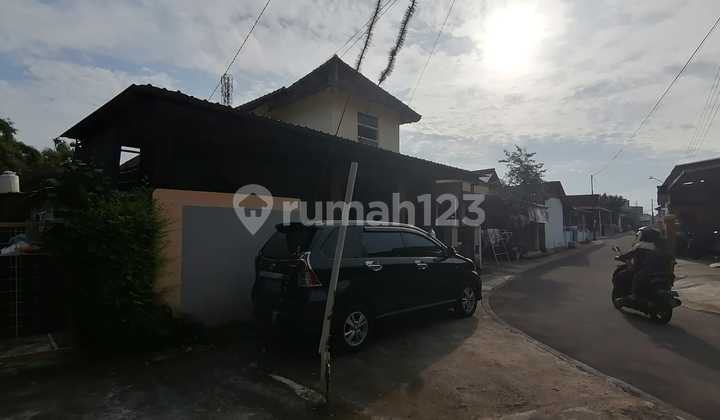 For Sale: House in Jaten, Karanganyar, Scenic Environment 2